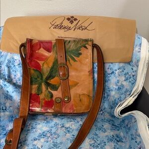 Patricia Nash Vibrant Floral Crossbody Bag - Red and Green